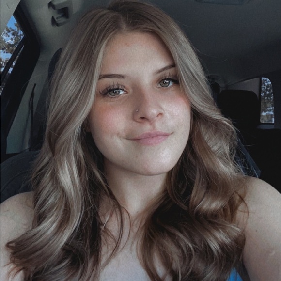 Meet your Posher, Brooke - Picture 6 of 10